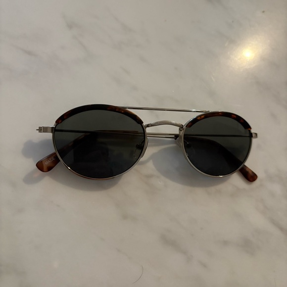 Free People Retro Bohemian Bradley Tortoise Round Aviator Sunglasses - Picture 3 of 9